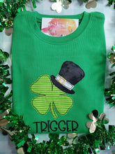 Load image into Gallery viewer, Top Hat Clover Applique Shirt