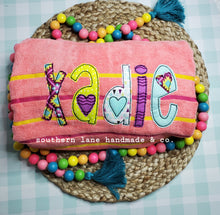 Load image into Gallery viewer, Kid's Name Towel