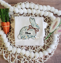 Load image into Gallery viewer, Simple Bunny Applique Design